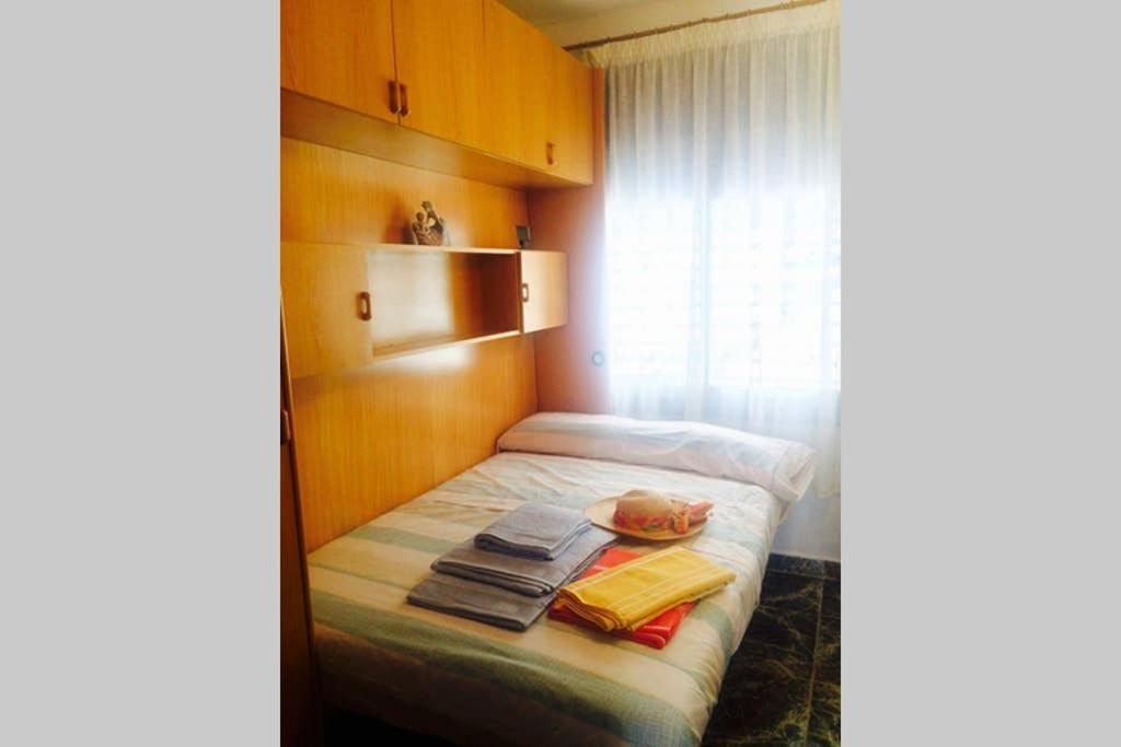 Apartamento Entre La Playa Y La Montana Calafell Luaran gambar
